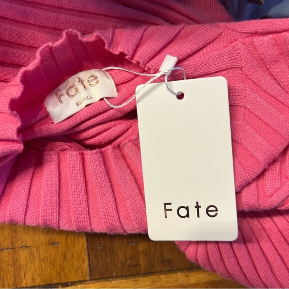 *NWT* Fate So Loved Sweater in Bright Pink, Size Small, Ribbed Knit, Mock Neck - Picture 8 of 10